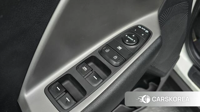 Kia Niro Plus 2022 Белый из Кореи, фото 5