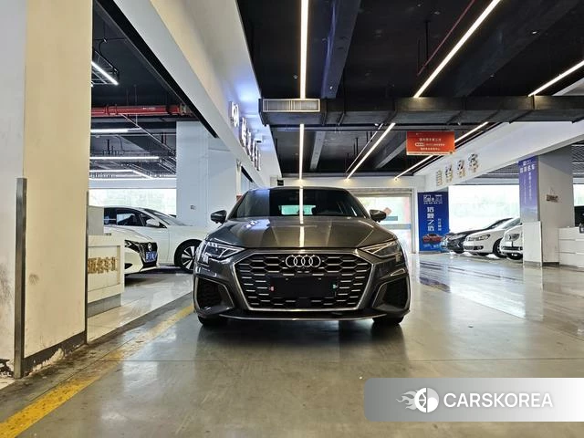 Audi A3 2023 Темно-серый из Китая, фото 5