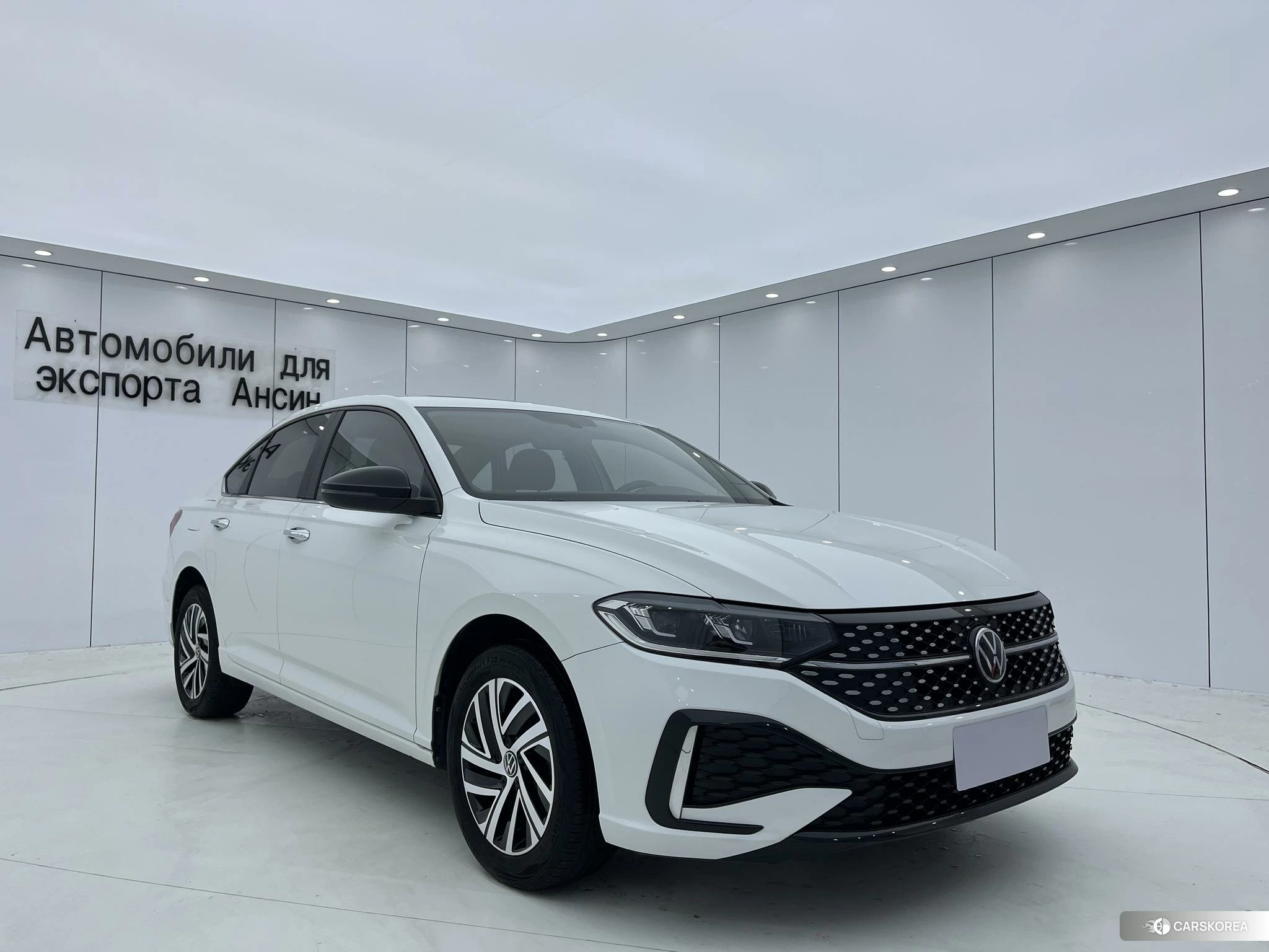 Volkswagen Lavida 2022 Белый из Китая, фото 5