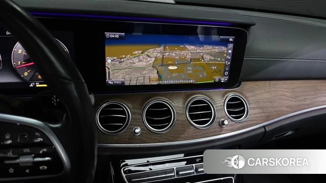 Mercedes-Benz E-Class W213 2018 Черный из Кореи, фото 5