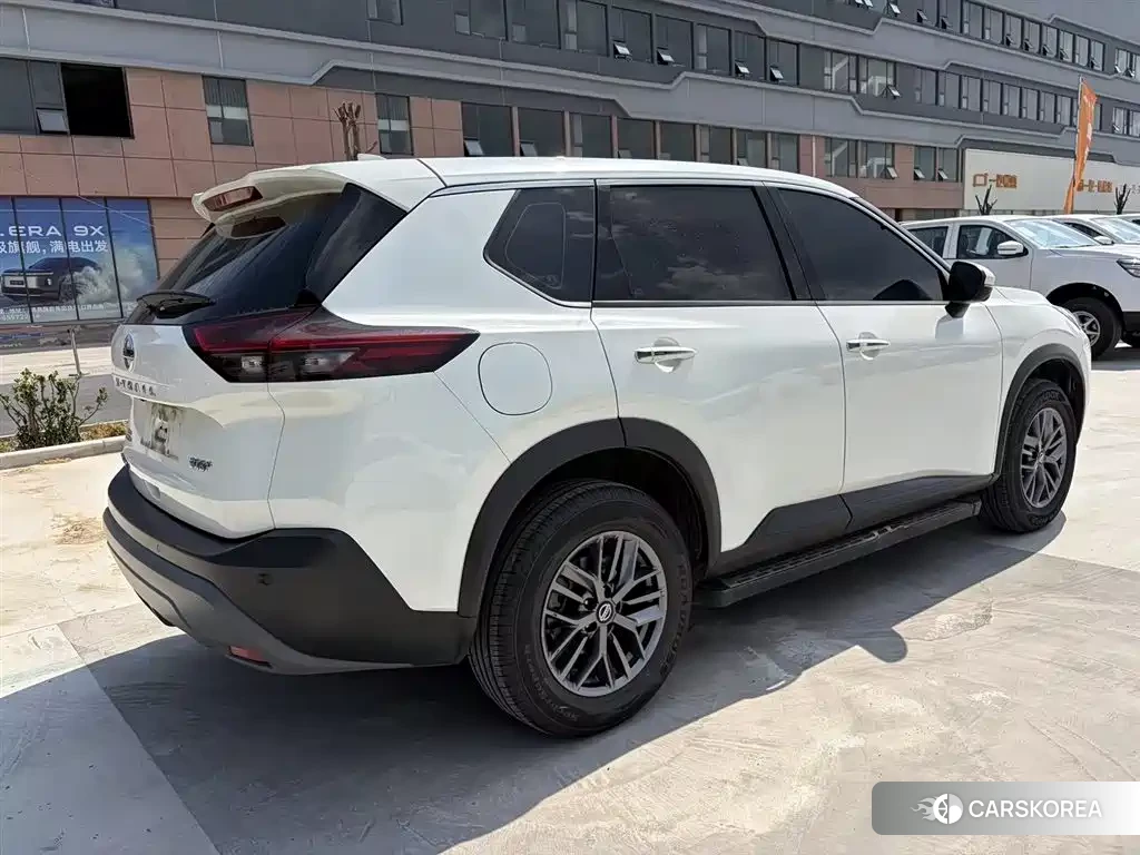 Nissan Qijun 2021 Белый из Китая, фото 5