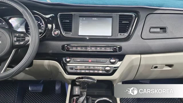 Kia The New Carnival 2018 Серый из Кореи, фото 5