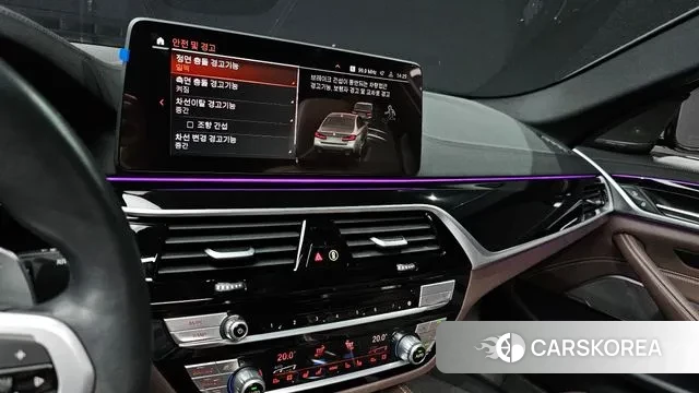 BMW 5 Series (G30) 2022 Серебристо-серый из Кореи, фото 5