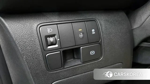 Hyundai Staria 2025 Белый из Кореи, фото 5