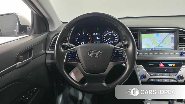 Hyundai Avante AD 2018 Серебристо-серый из Кореи, фото 5