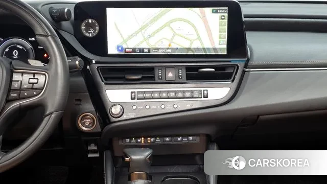 Lexus ES300h 7th generation 2024 Серый из Кореи, фото 5