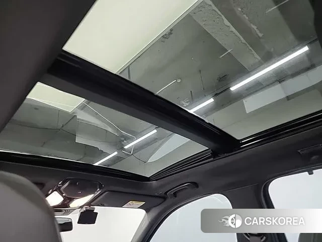 BMW 3 Series (G20) 2023 Белый из Кореи, фото 5