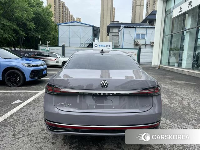 Volkswagen Passat 2024 Фиолетовый из Китая, фото 5