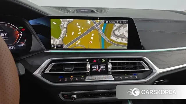 BMW X7 (G07) 2022 Белый из Кореи, фото 5