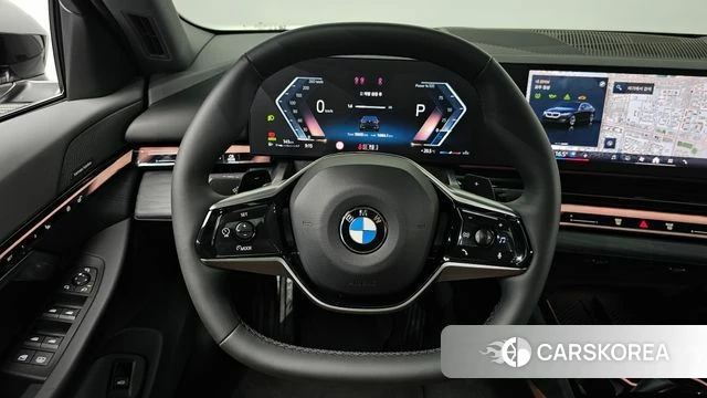 BMW 5 Series (G60) 2023 Черный из Кореи, фото 5