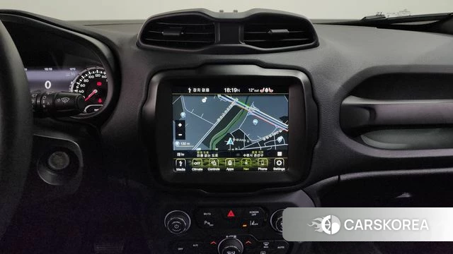 Jeep Renegade 2023 Белый из Кореи, фото 5