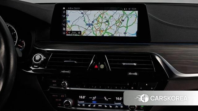 BMW 5 Series (G30) 2018 Синий из Кореи, фото 5