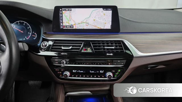BMW 5 Series (G30) 2019 Серый из Кореи, фото 5