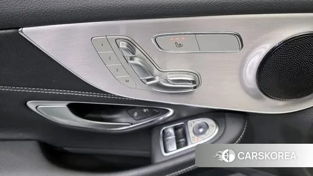 Mercedes-Benz C-Class W205 2019 Белый из Кореи, фото 5