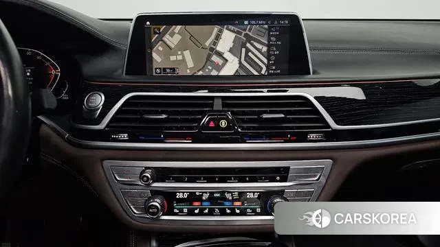 BMW 7 Series (G11) 2022 Черный из Кореи, фото 5