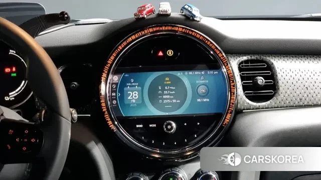 Mini Cooper Electric 2022 Серебряный из Кореи, фото 5