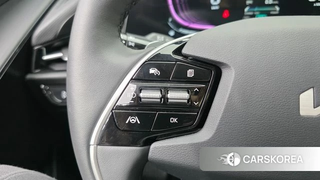 Kia Di Ol Nu Niro 2024 Белый из Кореи, фото 5