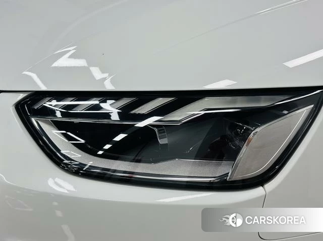 Audi A4L 2021 Белый из Китая, фото 5