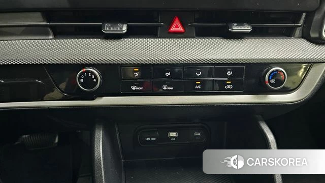 Kia Sportage 5th Generation 2023 Белый из Кореи, фото 5