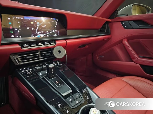 Porsche 911(992) 2022 Серебристо-серый из Кореи, фото 5