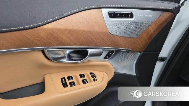 Volvo XC90 second Generation 2019 Белый из Кореи, фото 5