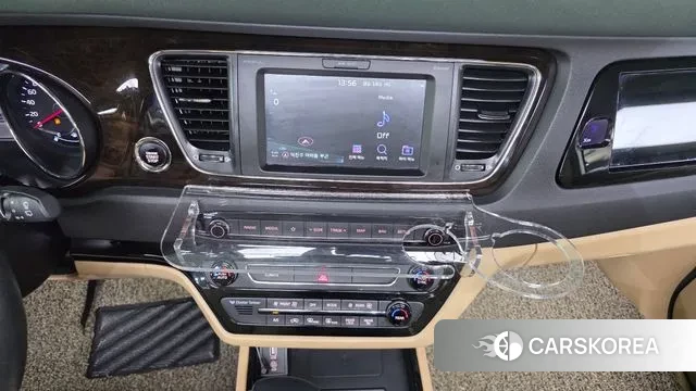 Kia The New Carnival 2018 Белый из Кореи, фото 5