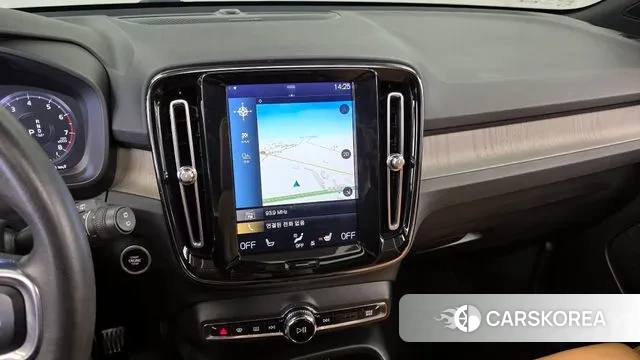 Volvo XC40 2020 Белый из Кореи, фото 5