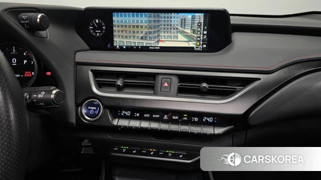 Lexus UX250h 2021 Серебристо-серый из Кореи, фото 5