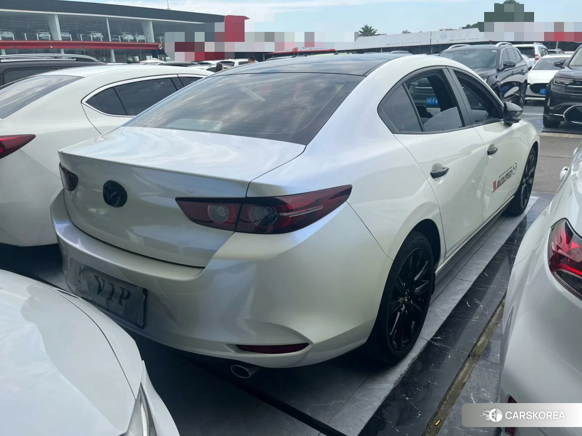 Mazda 3 2019 Белый из Китая, фото 5