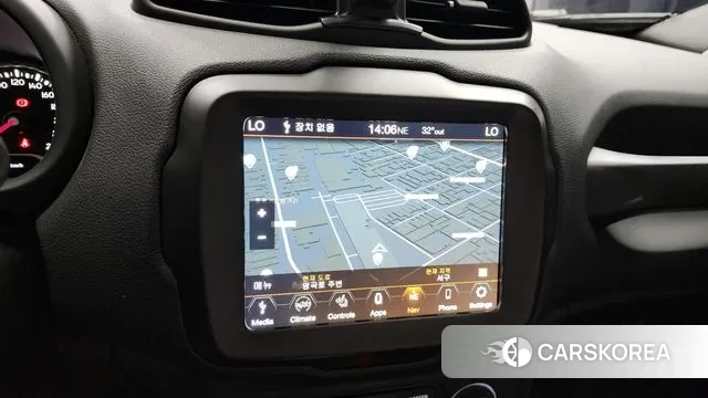 Jeep Renegade 2022 Белый из Кореи, фото 5