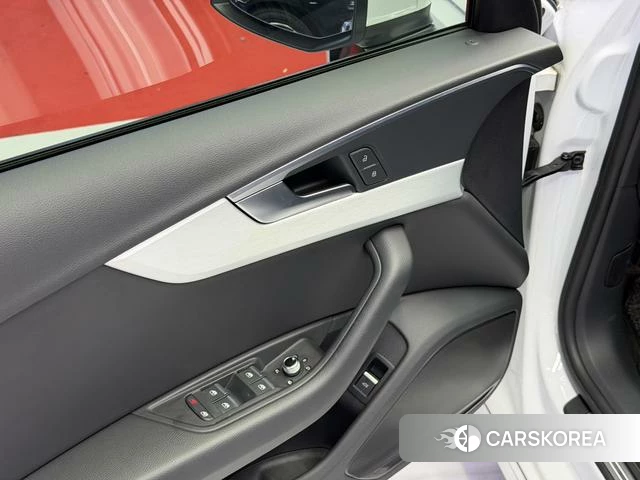 Audi A4L 2024 Белый из Китая, фото 5