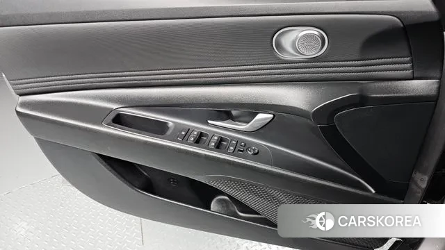 Hyundai Avante (CN7) 2020 Серебристо-серый из Кореи, фото 5