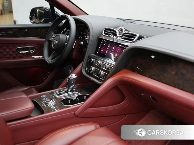 Bentley Bentayga 2022 Черный из Кореи, фото 5