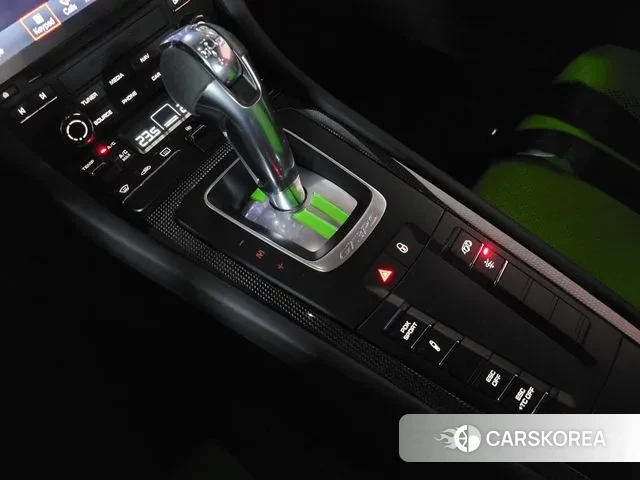 Porsche 911 2019 Зеленый из Кореи, фото 5