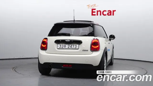 Mini Cooper 2018 Белый из Кореи, фото 5