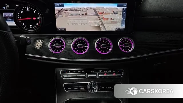 Mercedes-Benz E-Class W213 2018 Белый из Кореи, фото 5