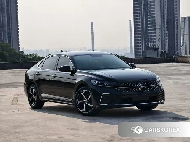 Volkswagen Passat 2024 Черный из Китая, фото 5