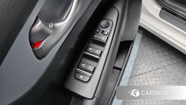 Kia The New K3 2nd generation 2021 Белый из Кореи, фото 5