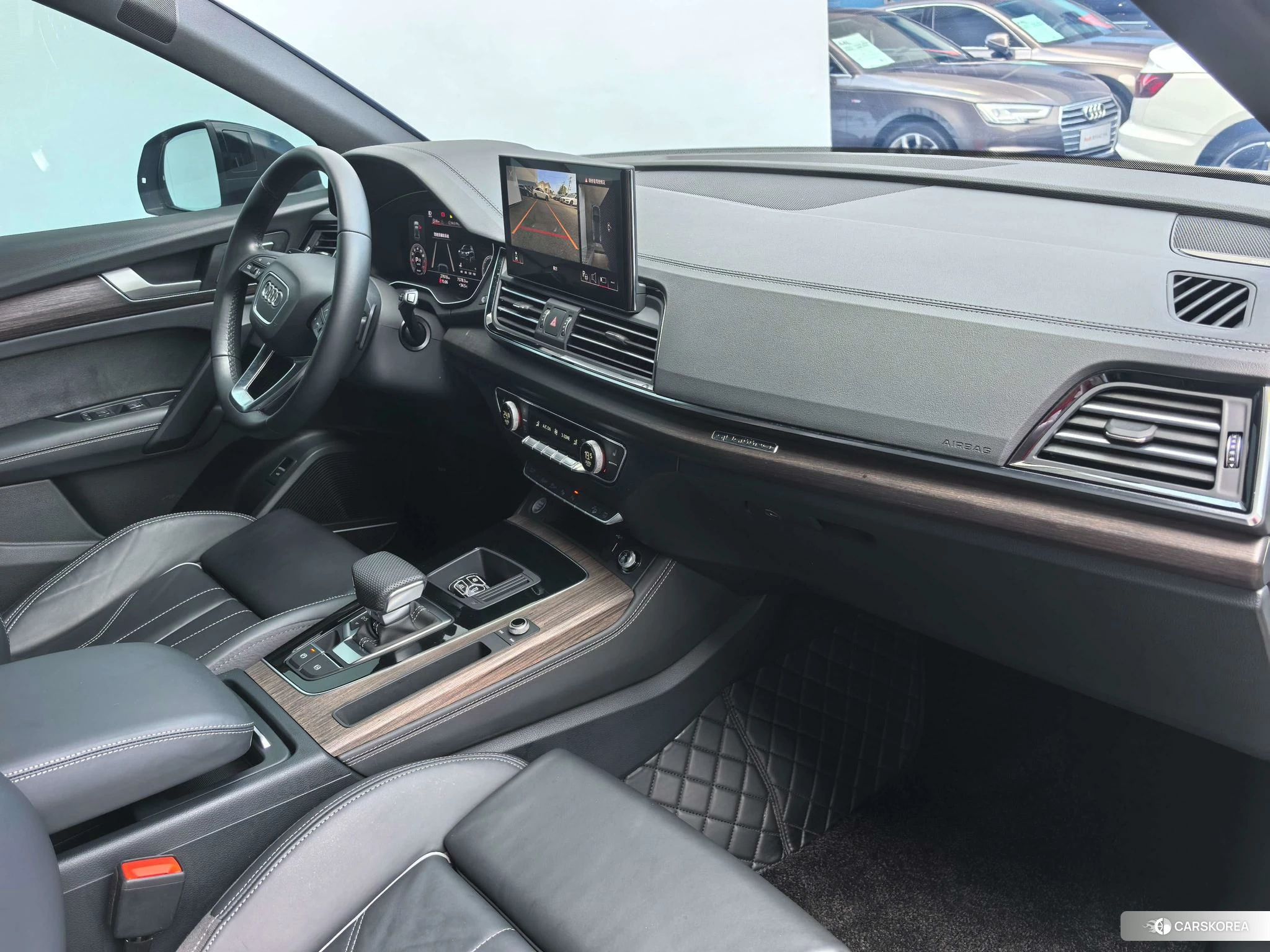 Audi Q5L 2023 Белый из Китая, фото 5