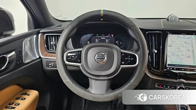 Volvo XC60 second Generation 2021 Черный из Кореи, фото 5