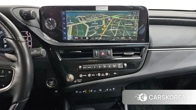 Lexus ES300h 7th generation 2023 Белый из Кореи, фото 5