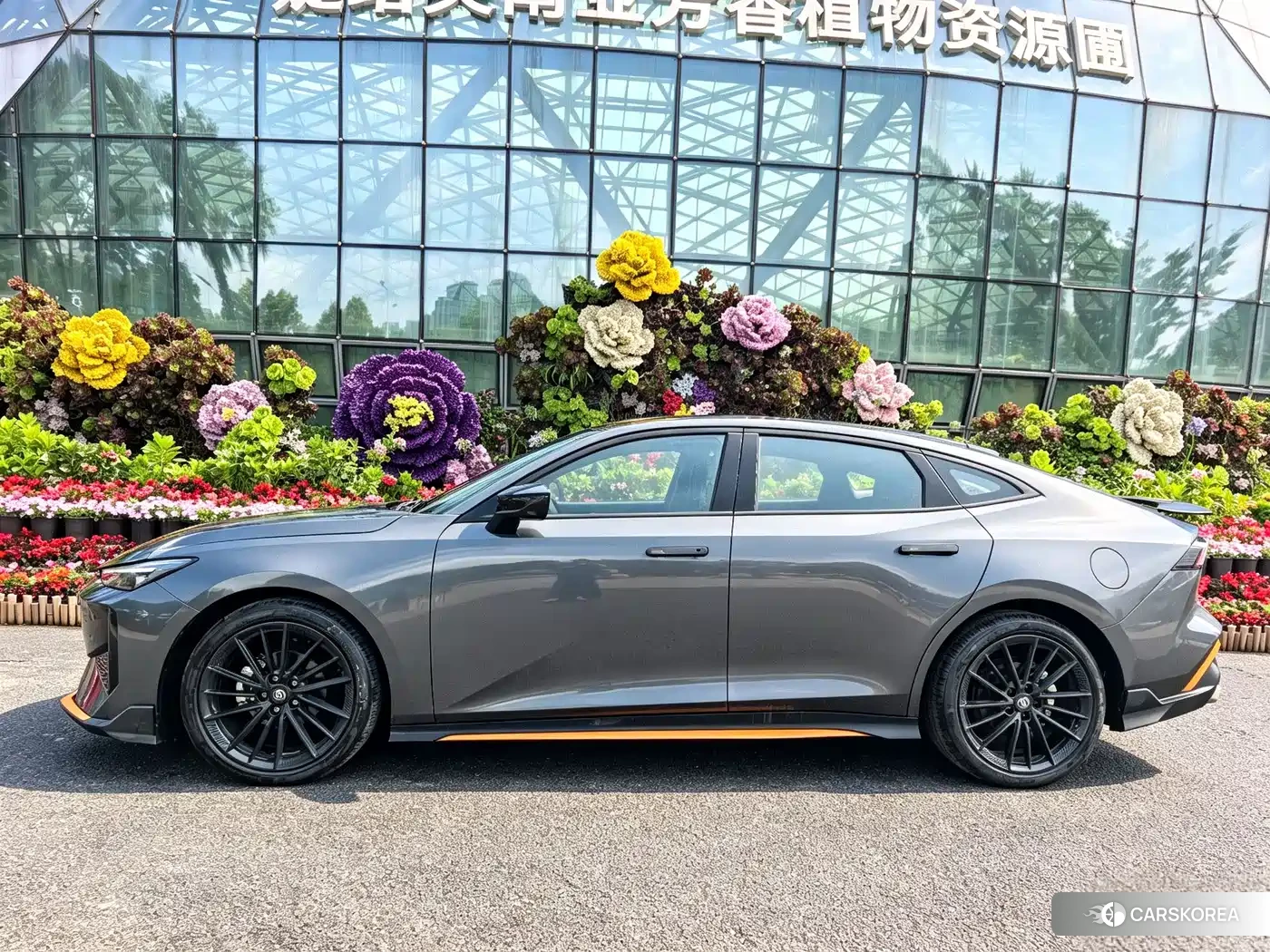 Chang'an Changan UNI-V 2024 Silver/gray из Китая, фото 5