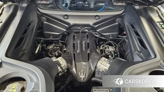 Maserati MC20 2022 Белый из Кореи, фото 5