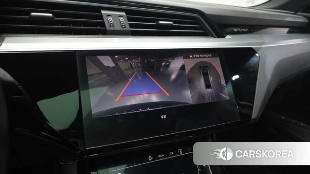 Audi e-Tron 2021 Черный из Кореи, фото 5