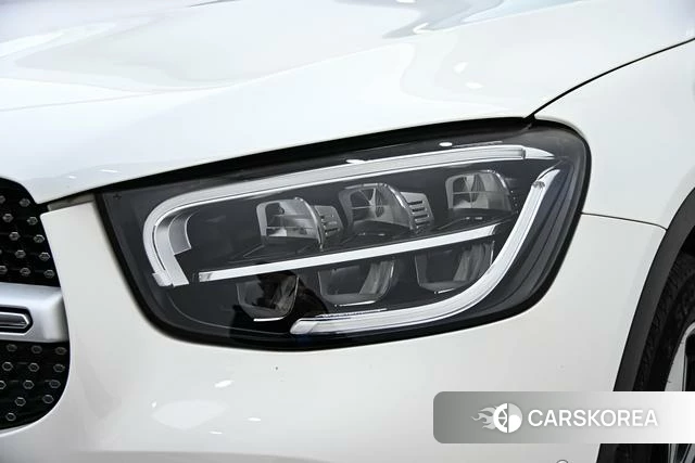 Mercedes-Benz GLC 2023 Белый из Китая, фото 5