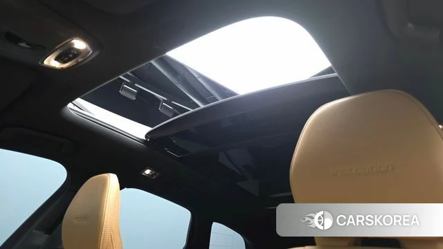 Volvo XC60 second Generation 2019 Белый из Кореи, фото 5