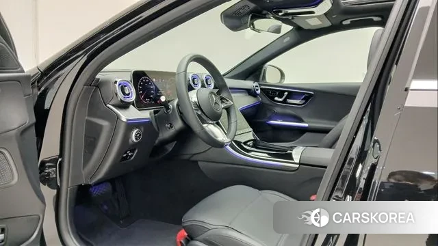 Mercedes-Benz C-Class W206 2025 Черный из Кореи, фото 5