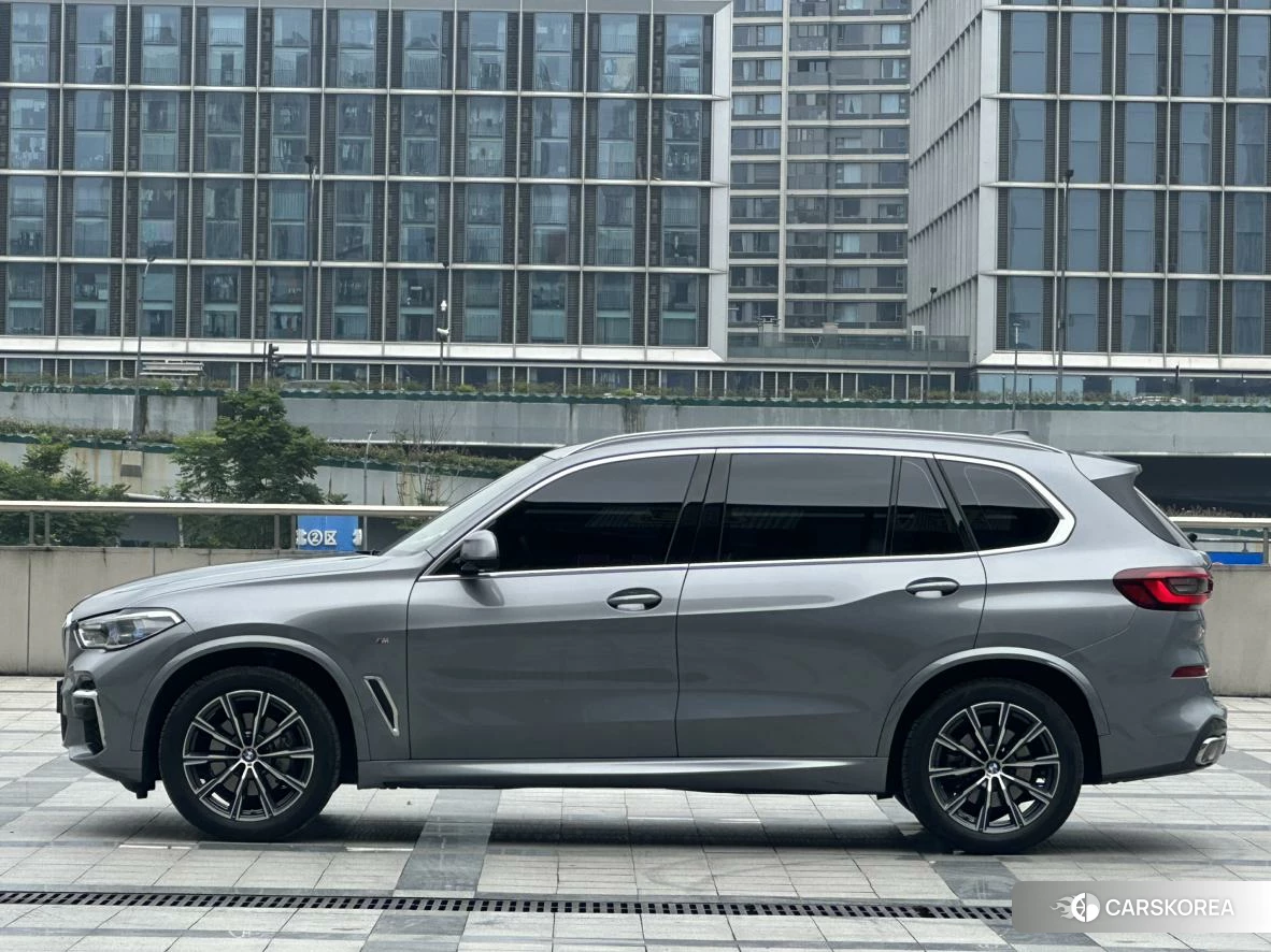 BMW X5 2022 Серебристо-серый из Китая, фото 5