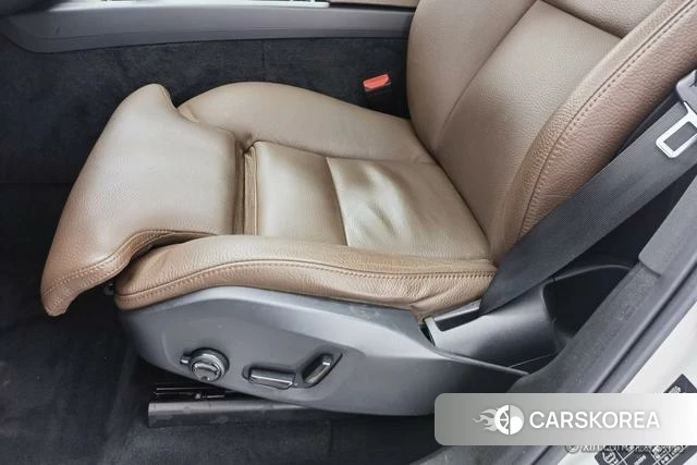 Volvo XC60 2021 Белый из Китая, фото 5
