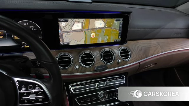 Mercedes-Benz E-Class W213 2019 Белый из Кореи, фото 5